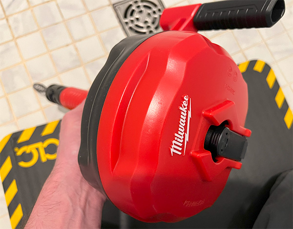 Milwaukee Manual Drain Auger 48-22-5760 in Use