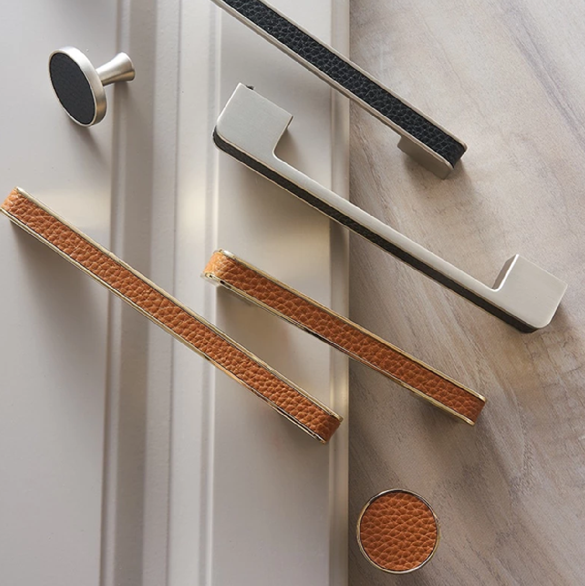 HardwareCity BLACK LEATHER Drawer Knobs 30MM SCANDINAVIA SCANDIBK-4