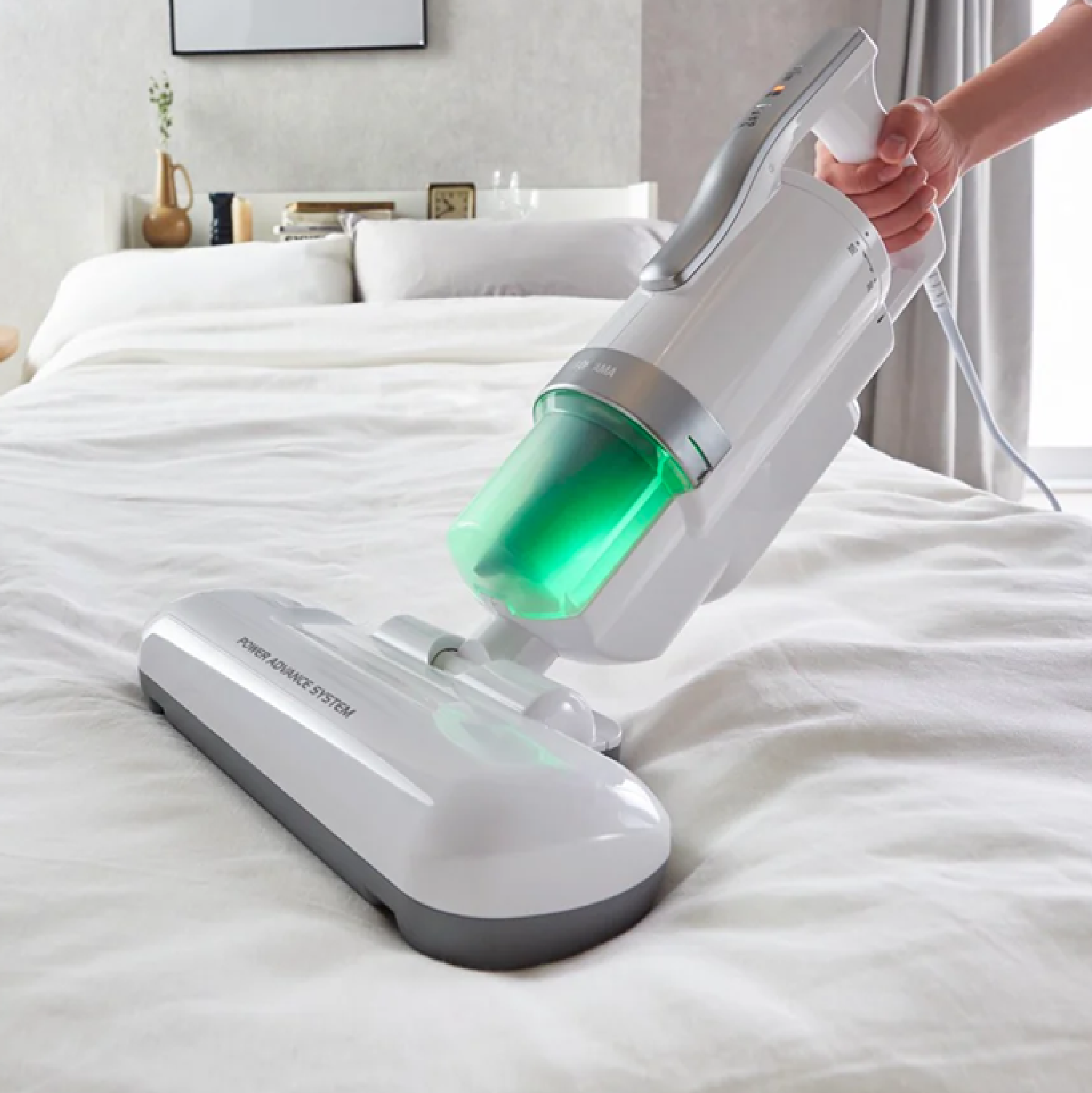 IRIS OHYAMA Dust Mite MATTRESS & SOFA Vacuum Cleaner IC-FAC4 GENERATION 4
