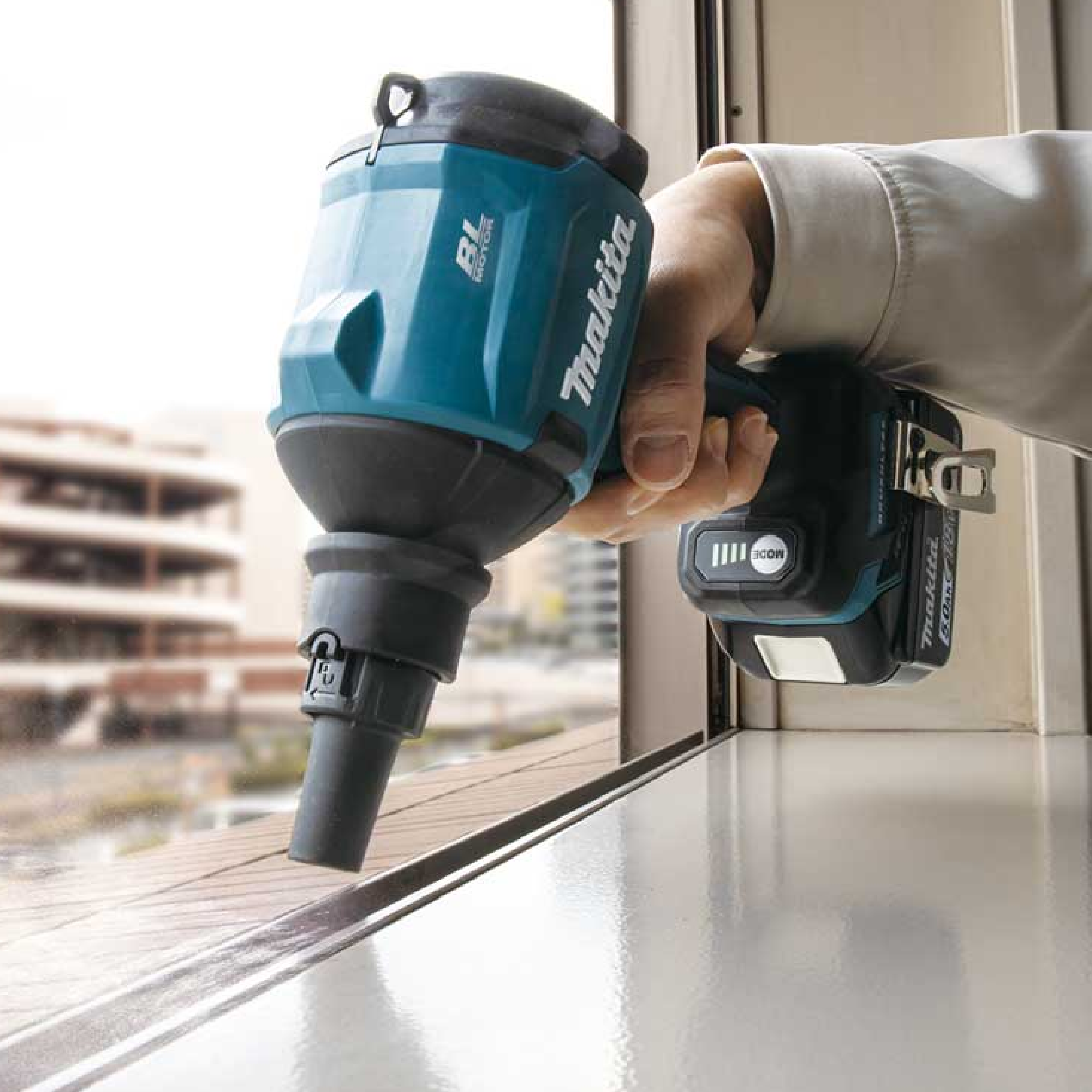 Makita DAS180Z 18V LI-ION Cordless Air Dust BLOWER - Bare Unit