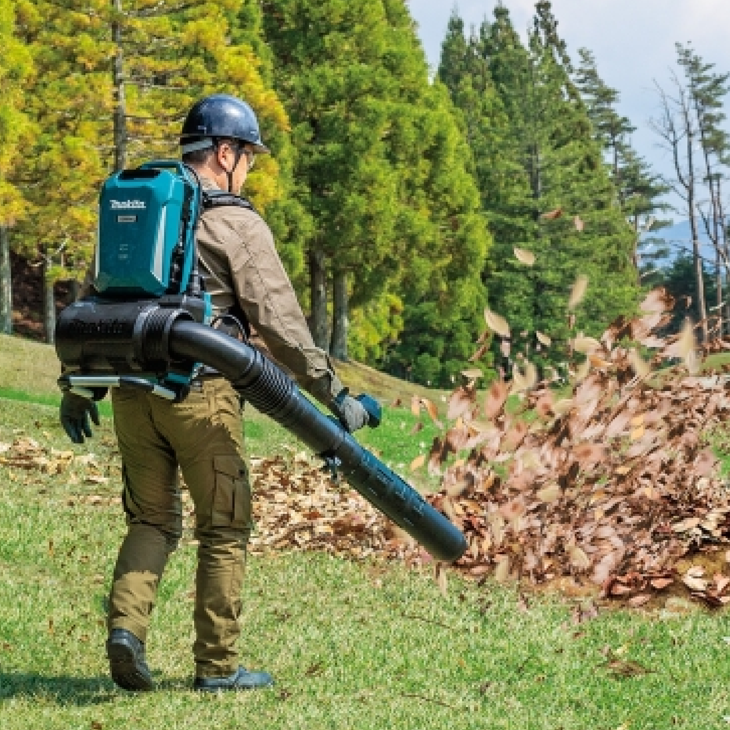 Makita UB002CZ01, 2 X 18V BATTERY POWERED Backpack Blower - Bare Unit