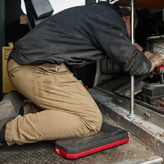 MILWAUKEE 48-73-6110 PACKOUT Kneeling Pad