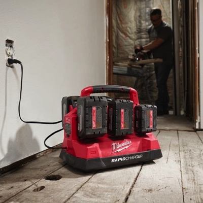 MILWAUKEE M18 6-BAY PACKOUT Fast Charger M18 PC6 SA