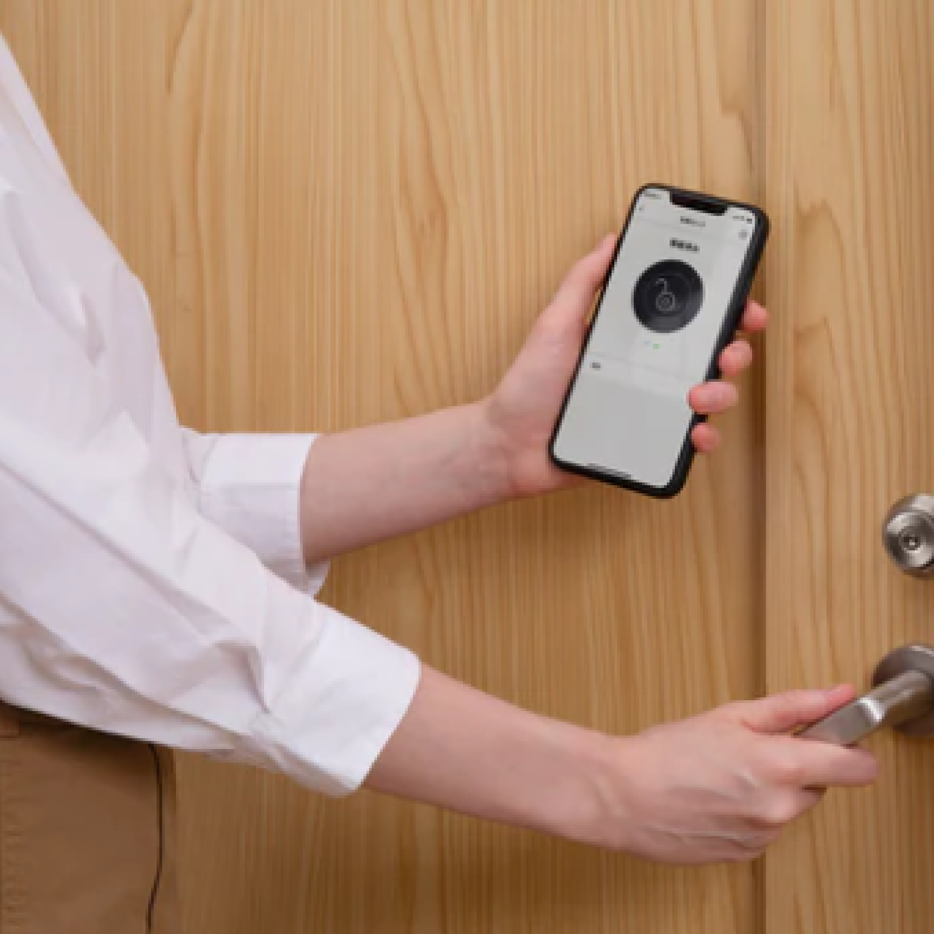 SWITCHBOT SMART LOCK WITH KEYPAD TOUCH